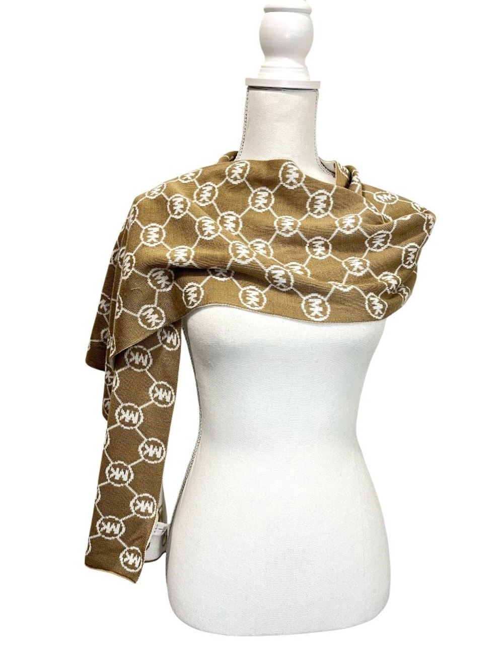 MICHAEL Michael Kors Tan & White Chain Logo Knit Scarf
